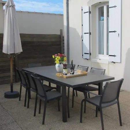 Jolie Maison, Proche De La Et Du Centre Feriehus *